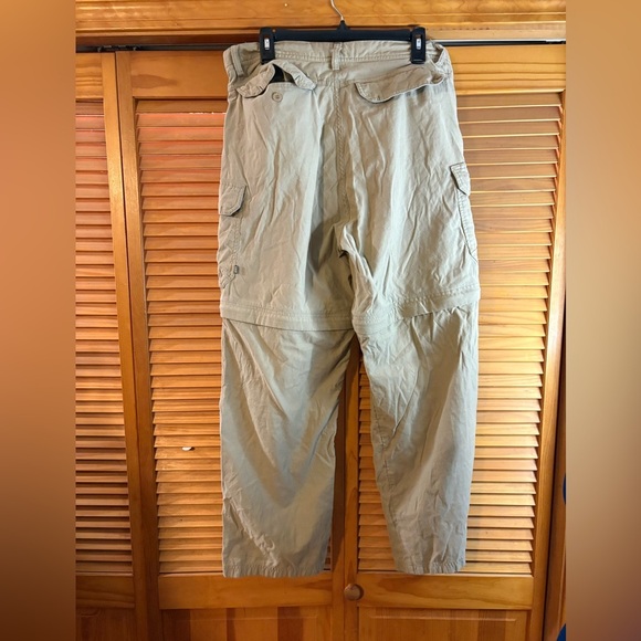 Men's Cargo Pants WITH ZIP AWAY PANT LEGS - Picture 3 of 3